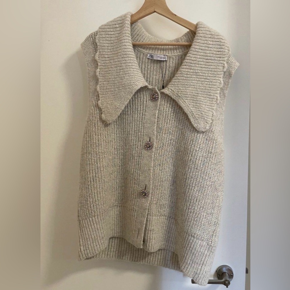 100% Authentic ZARA Jewel Button BIB Collar Vest Sweater Size: M - Picture 6 of 8